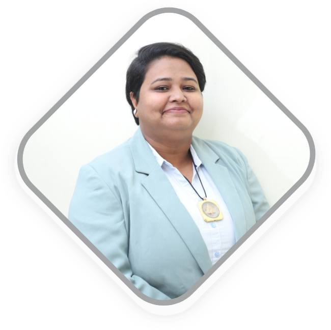 Sangeeta Mishra is Vastu Consultant of Sri Pyramid Yantra Center For Vastu Course , Vastu Classes